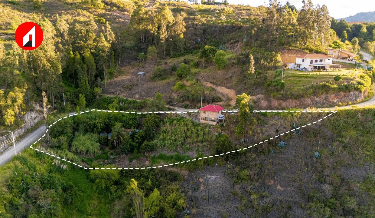 Area de terreno 2762 metros