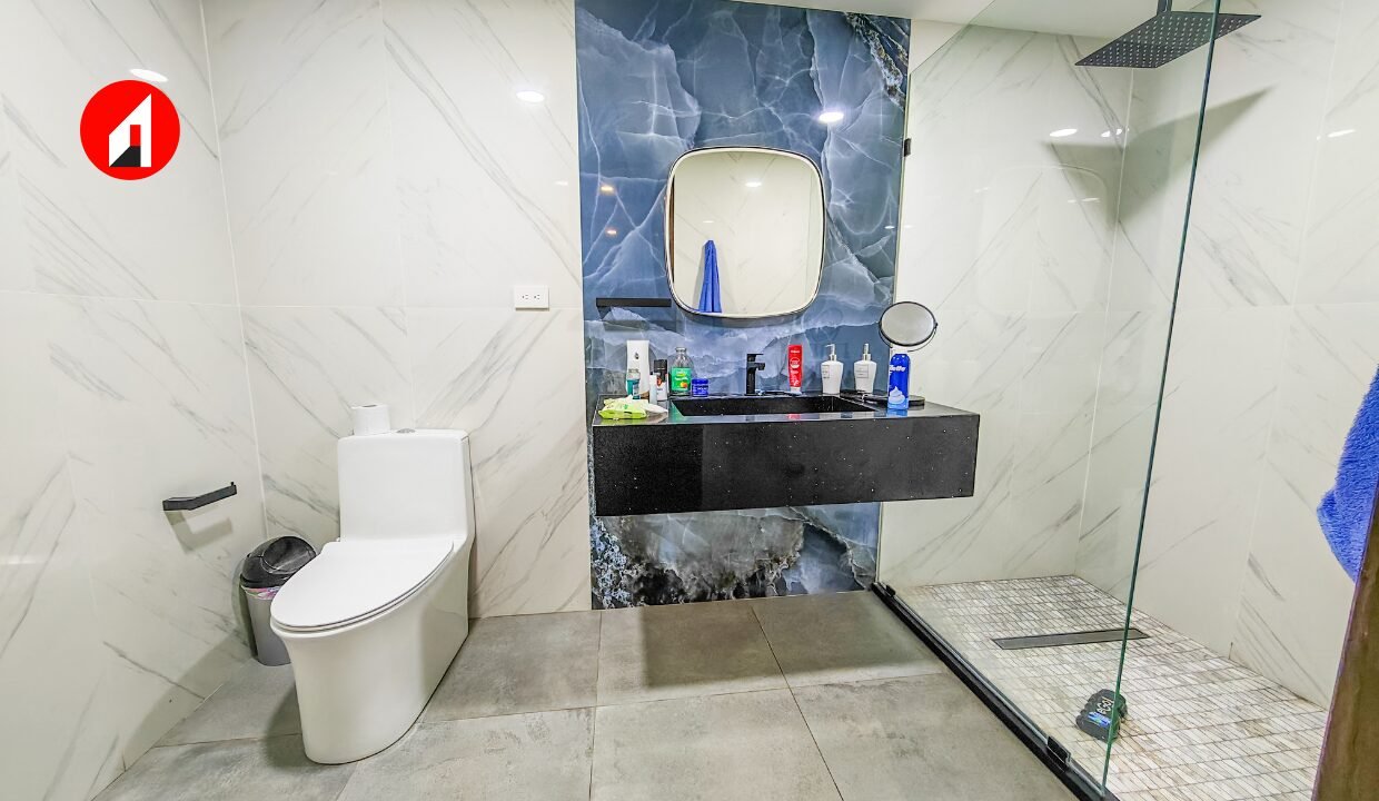 Baño de la habitacion