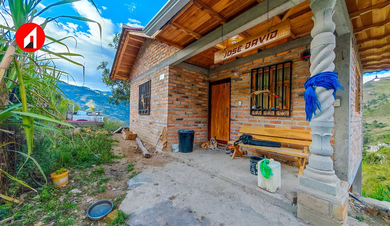 Casa en ladrillo y madera