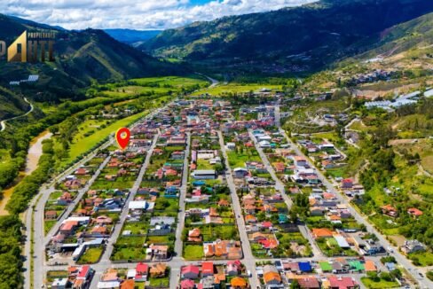 Lote de 596 metros con 19.98 metros de frente